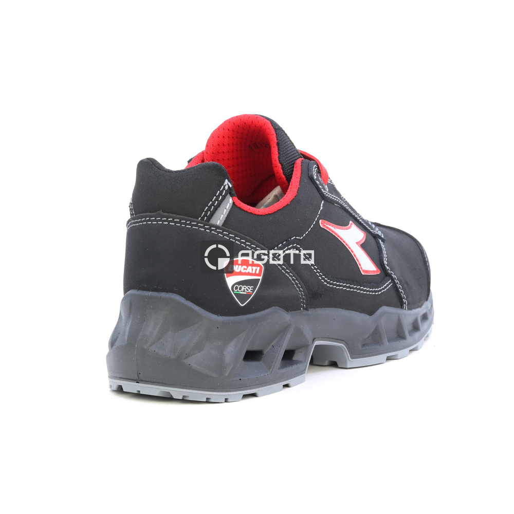 detail DUCATI Shark Engine Low S3 černá pánská pracovní obuv