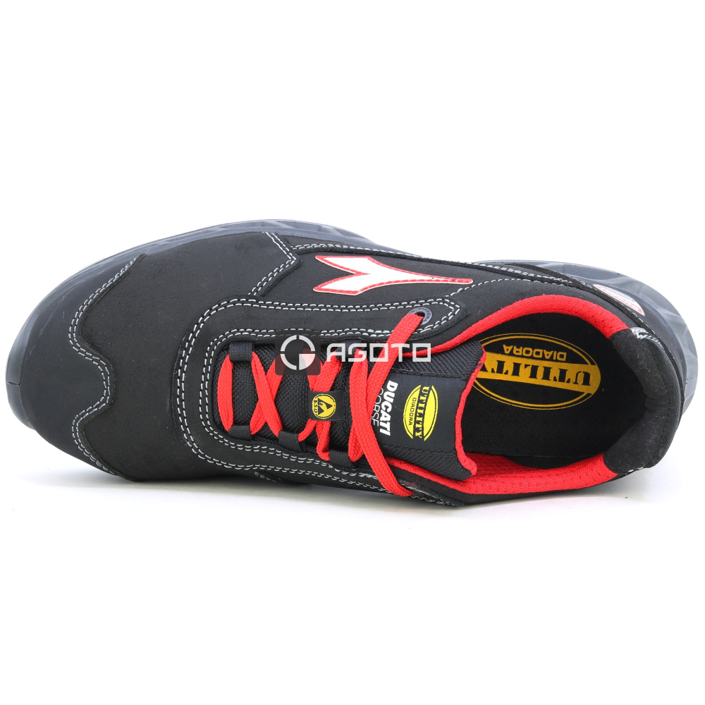 detail DUCATI Shark Engine Low S3 černá pánská pracovní obuv