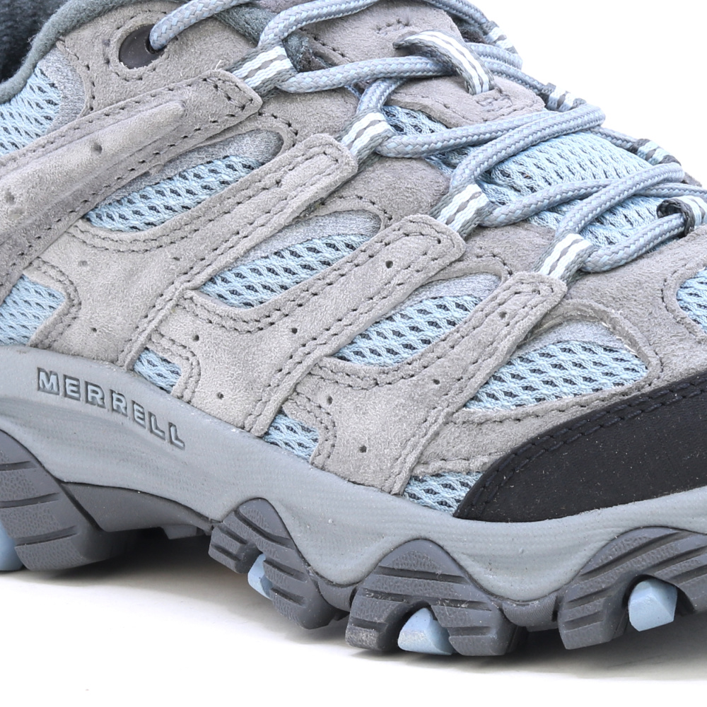 detail MERRELL Moab 3 Altitude šedá dámská outdoor obuv