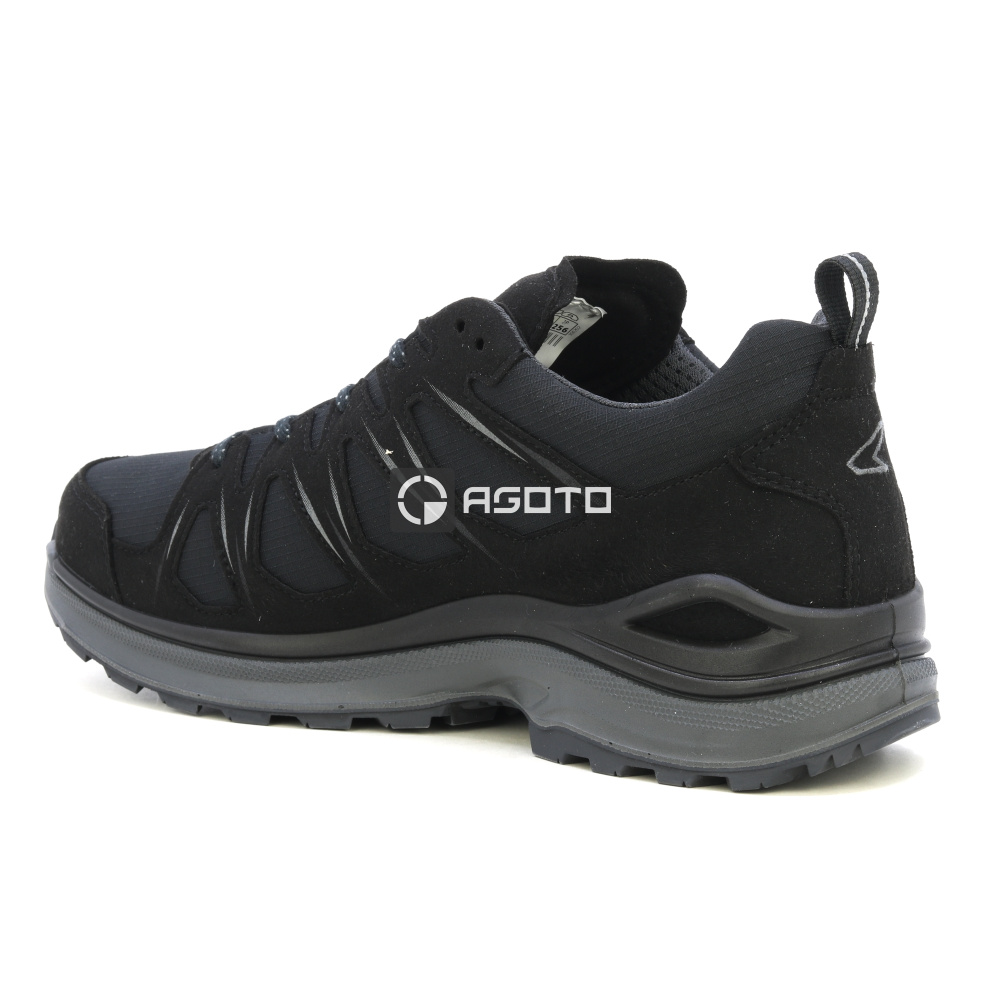 detail LOWA Innox Evo II GTX čierna pánska outdoorová obuv s membránou Gore-Tex