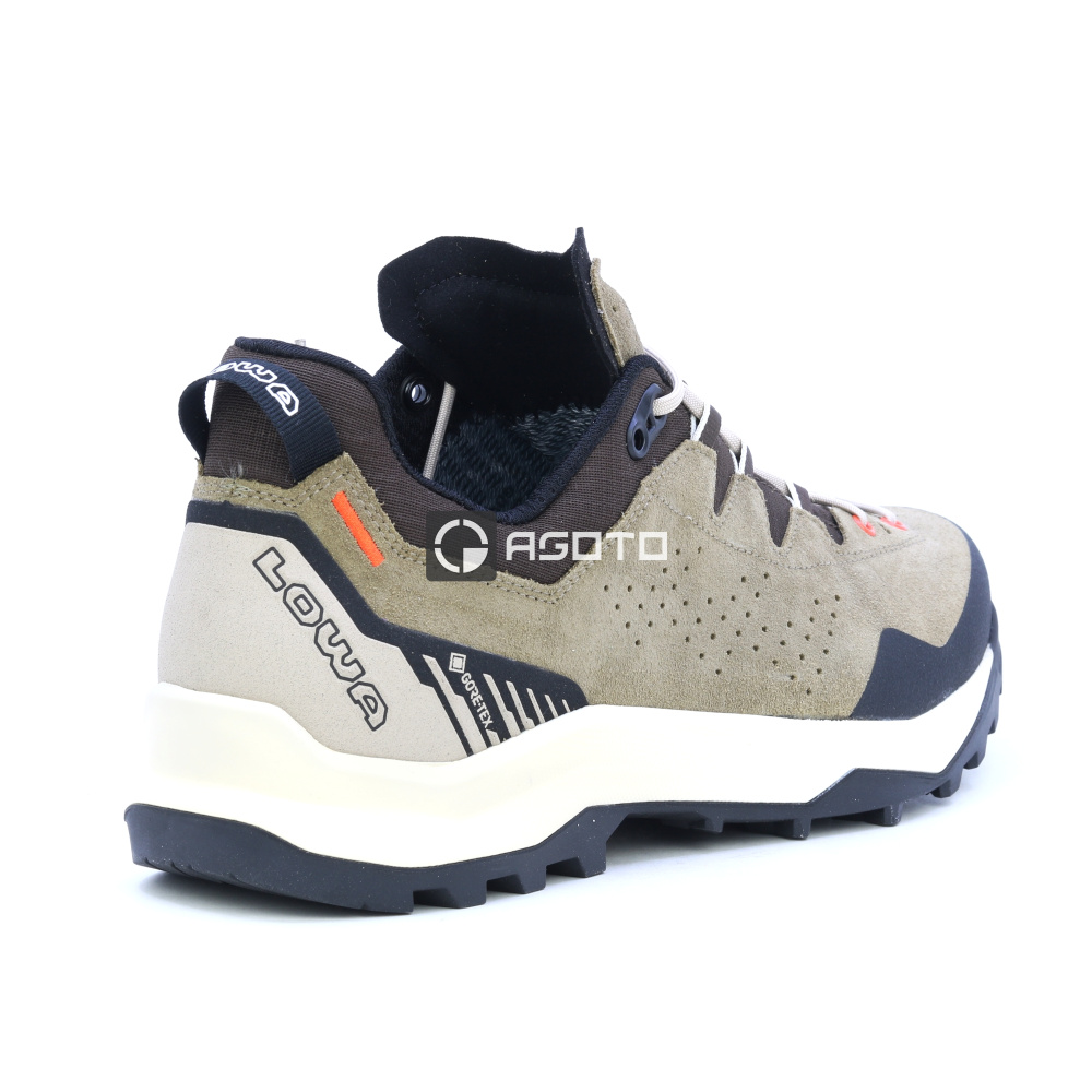 detail LOWA Explorer GTX béžová pánska kožená outdoorová obuv s membránou GORE-TEX
