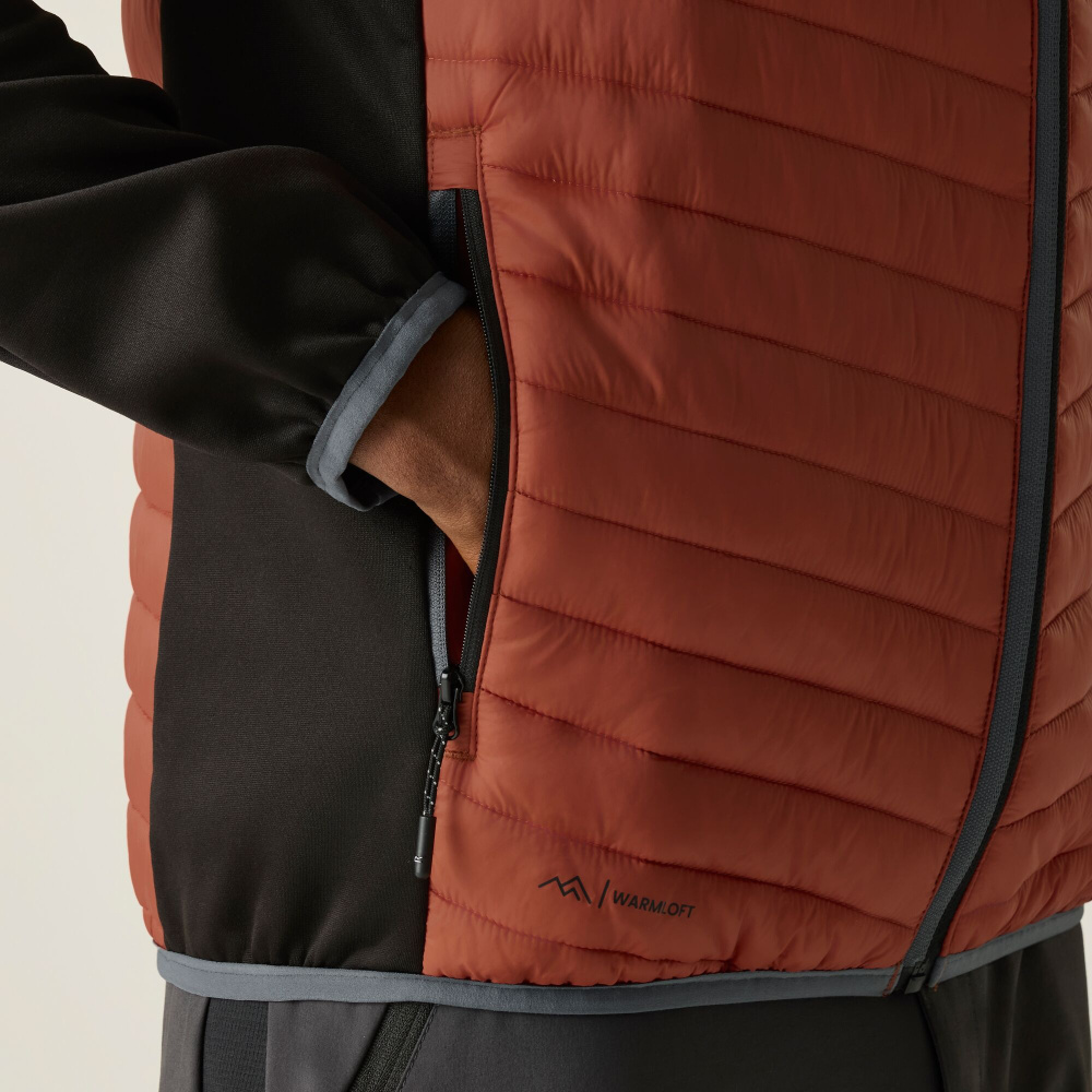 detail Regatta Andreson Hybrid červená pánska outdoor bunda, praktická na celoročné pou