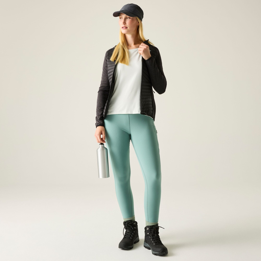 detail REGATTA Andreson Hybrid čierna dámska outdoorová celoročná pohodlná bunda