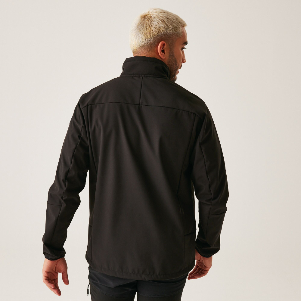 detail REGATTA Moutdale čierna pánska softshell outdoor bunda, vodný stĺpec 15 000 mm