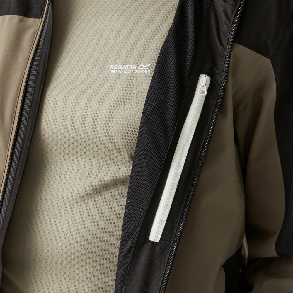 detail REGATTA Highton čierna pánska outdoor bunda Isotex, vodný stĺpec 10 000 mm