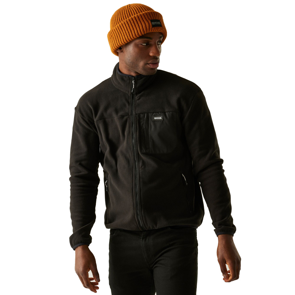 detail REGATTA Frankie F/Z čierna pánska outdoorová fleecová mikina, pohodlná a príjemn