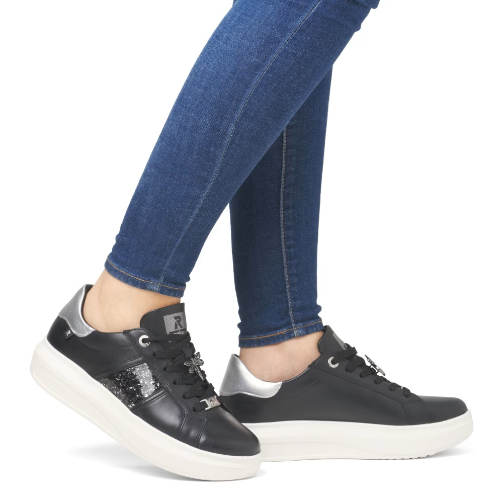 detail RIEKER Revolution W1202-00 černé dámské kožené tenisky