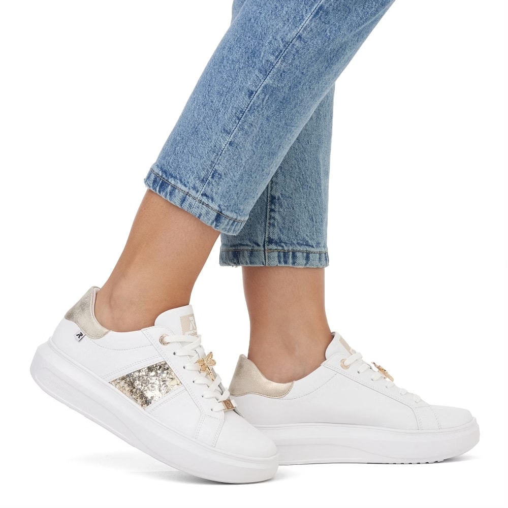 detail RIEKER Revolution W1202-82 bílé dámské kožené tenisky