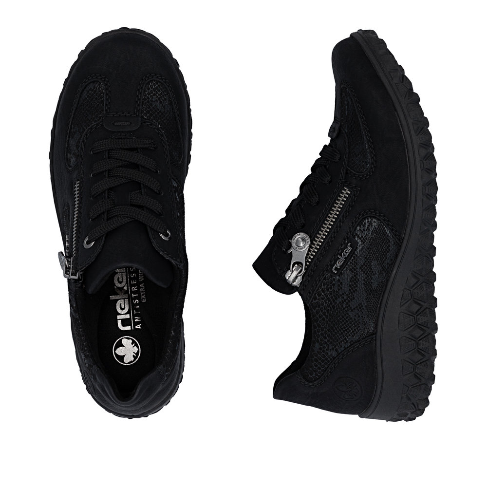 detail RIEKER 59501-00 čierne dámske moderné a pohodlné poltopánky so vzorom