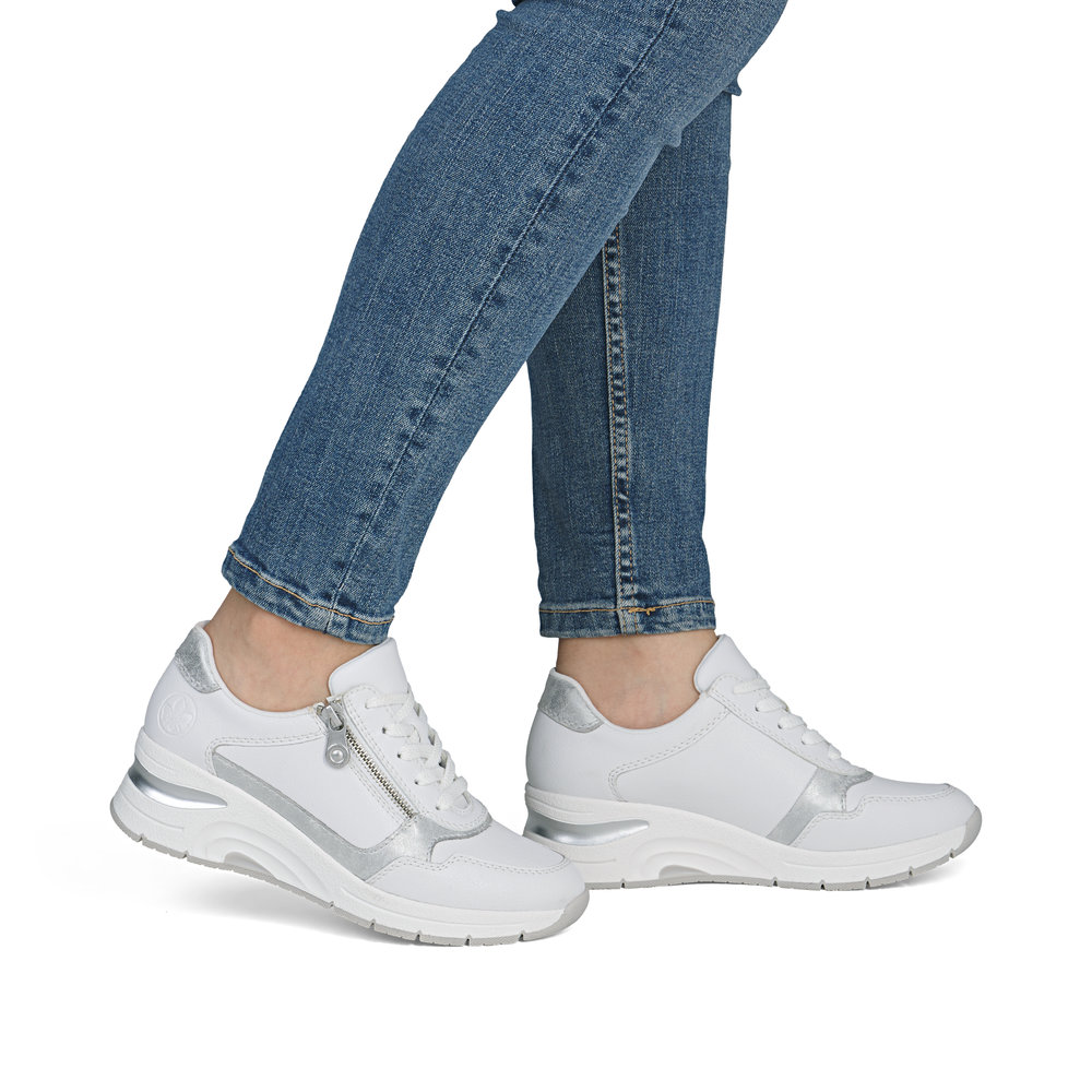 detail RIEKER N9301-80 biele dámske kožené tenisky s technológiou Antistress