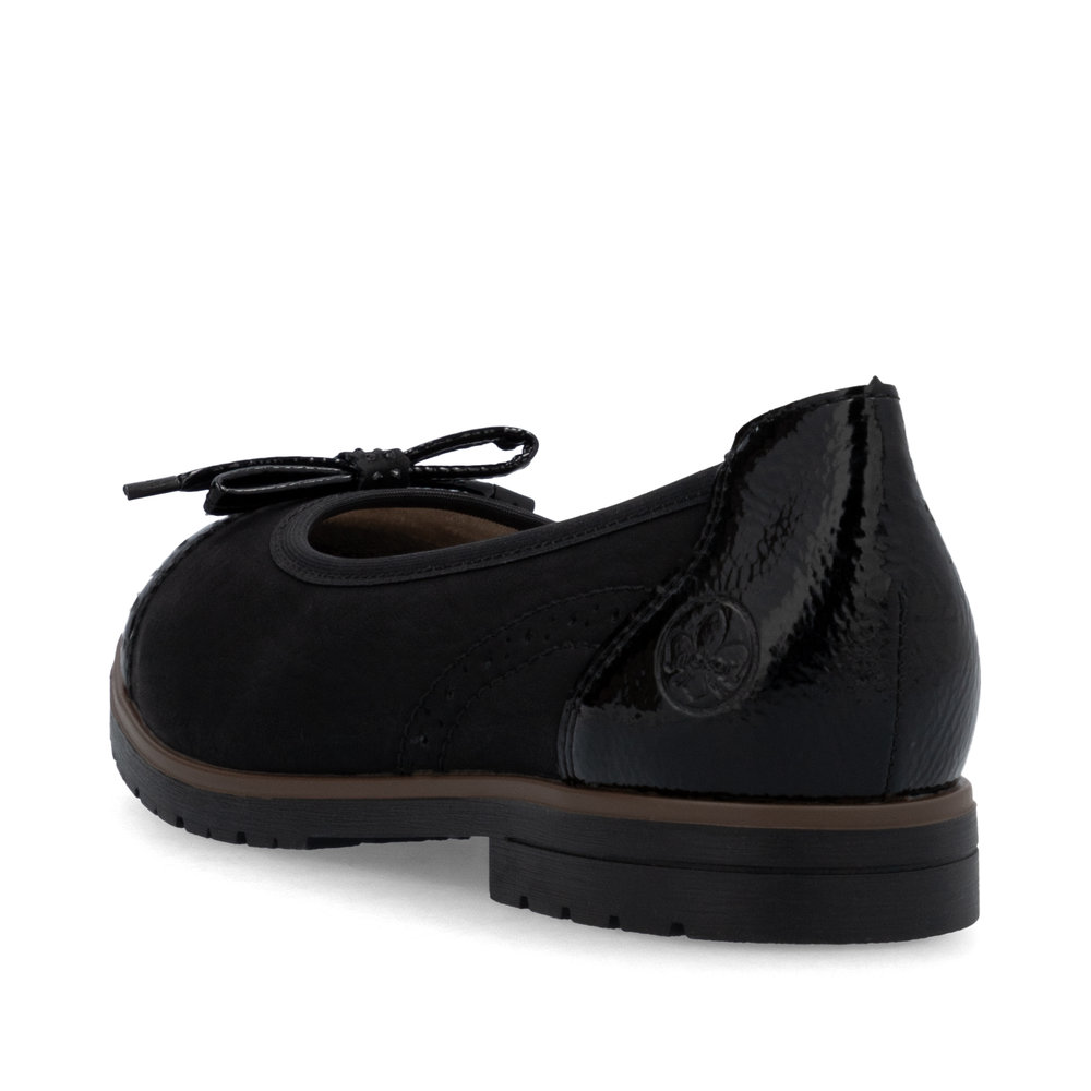 detail RIEKER 45358-00 čierne moderné dámske balerínky, vhodné ku každému outfitu