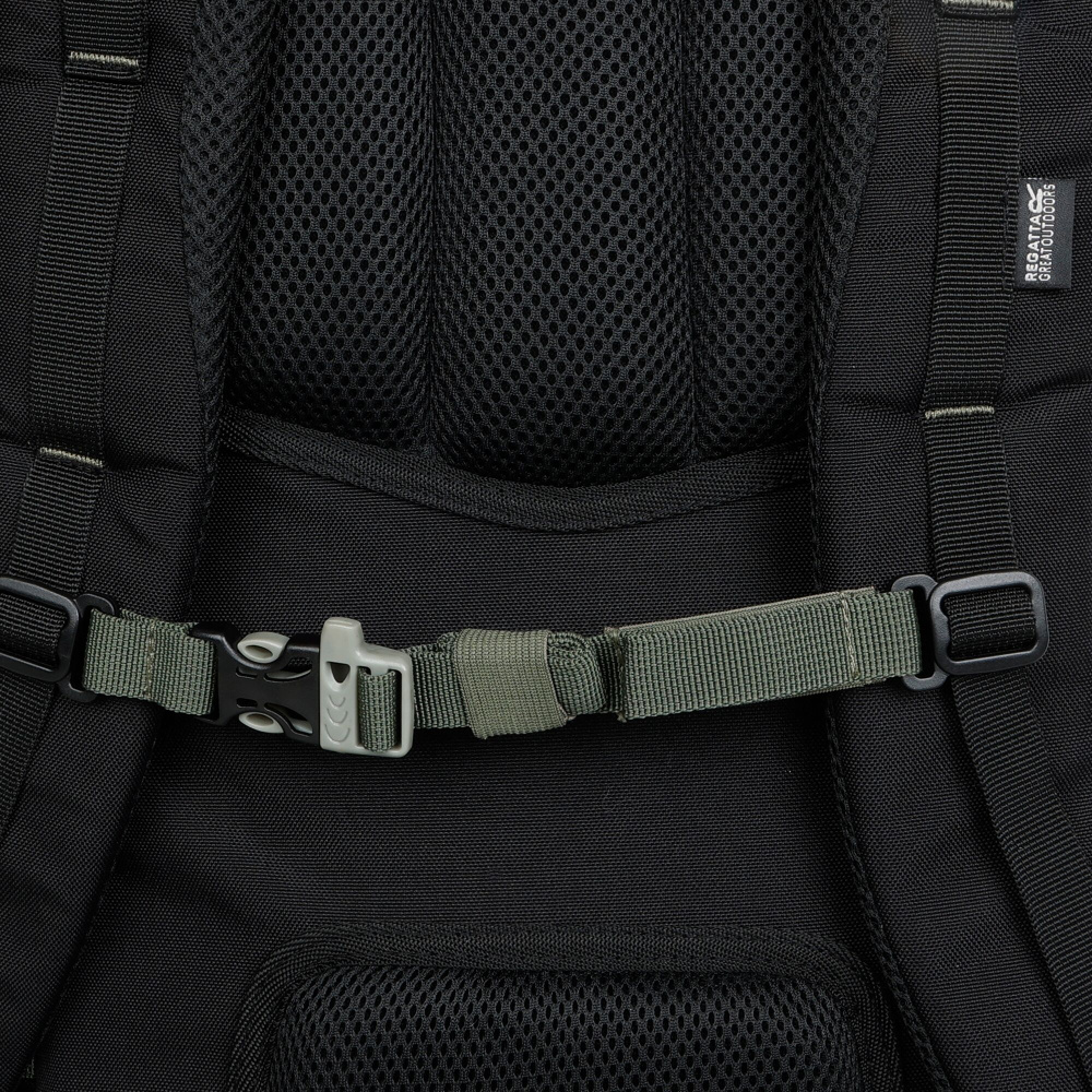 detail REGATTA Survivor čierny uni outdoorový batoh 35L