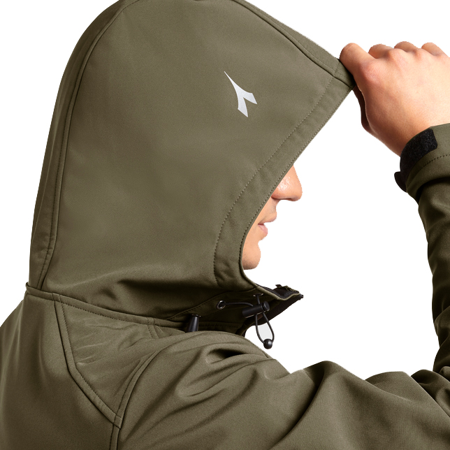 detail DIADORA Sail olivová pánská softshell bunda