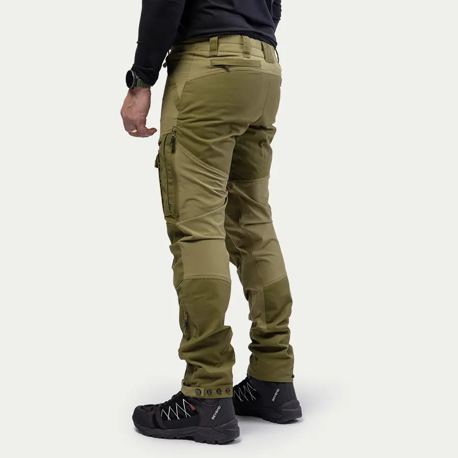detail Beyond Nordic zelené pánské outdoor kalhoty