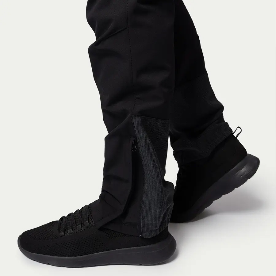 detail Beyond Nordic černé pánské outdoor lehké kalhoty Terraflex™ quick-dry