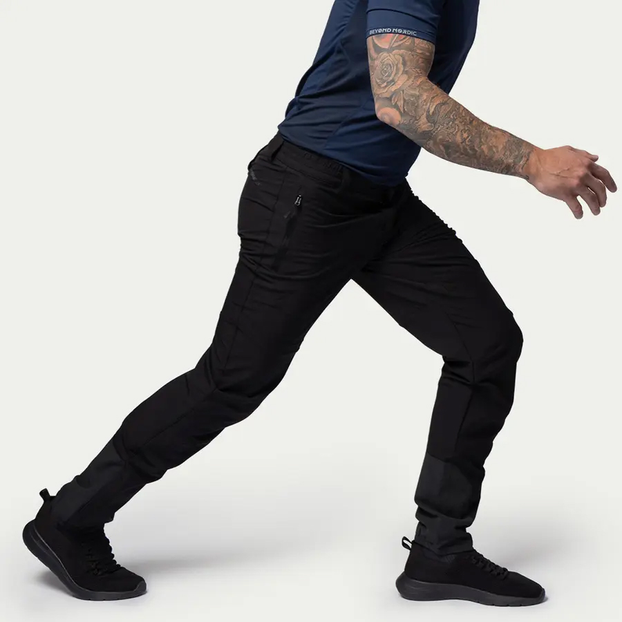 detail Beyond Nordic černé pánské outdoor lehké kalhoty Terraflex™ quick-dry