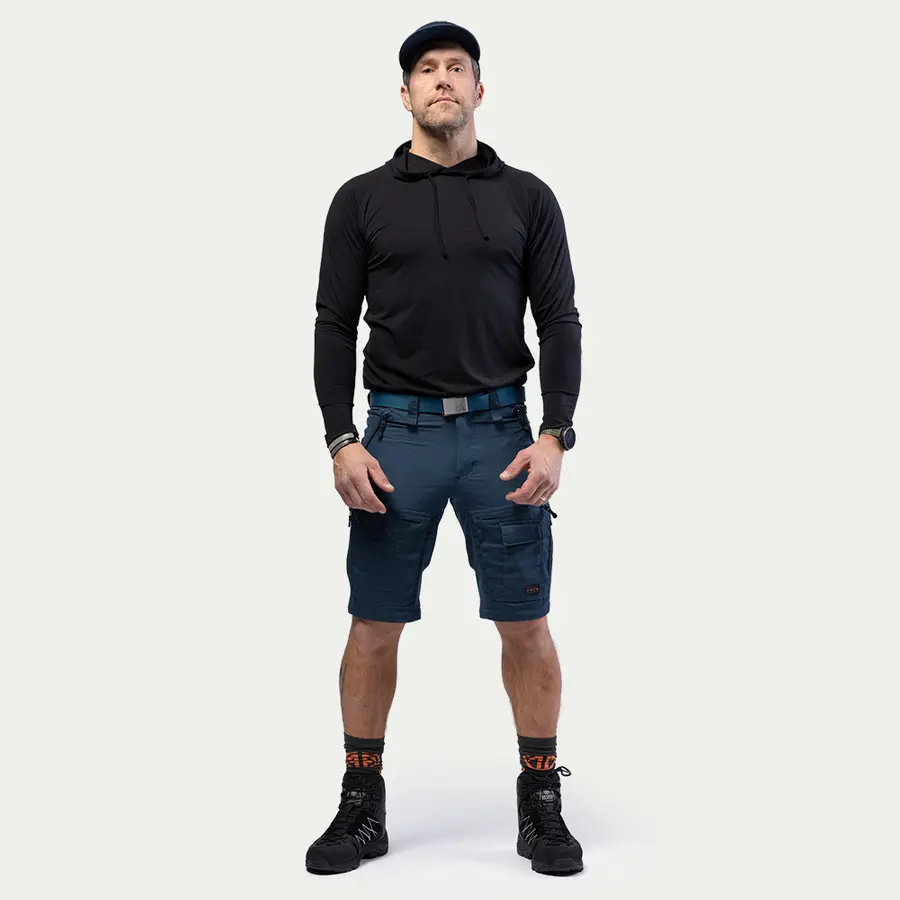 detail Beyond Nordic Sweden modré pánske outdoorové nohavice 2v1 so zipsovacím odopínan