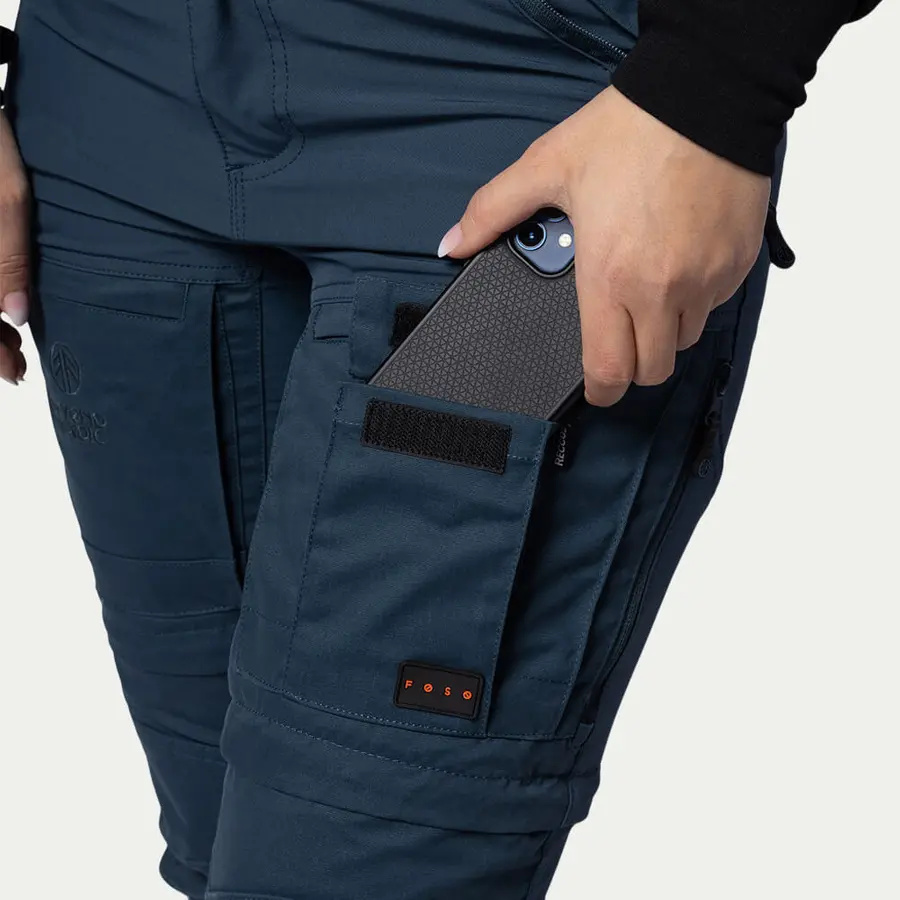 detail Beyond Nordic Sweden Zip-Off modré dámske outdoorové nohavice 2v1 Teflon EcoElit