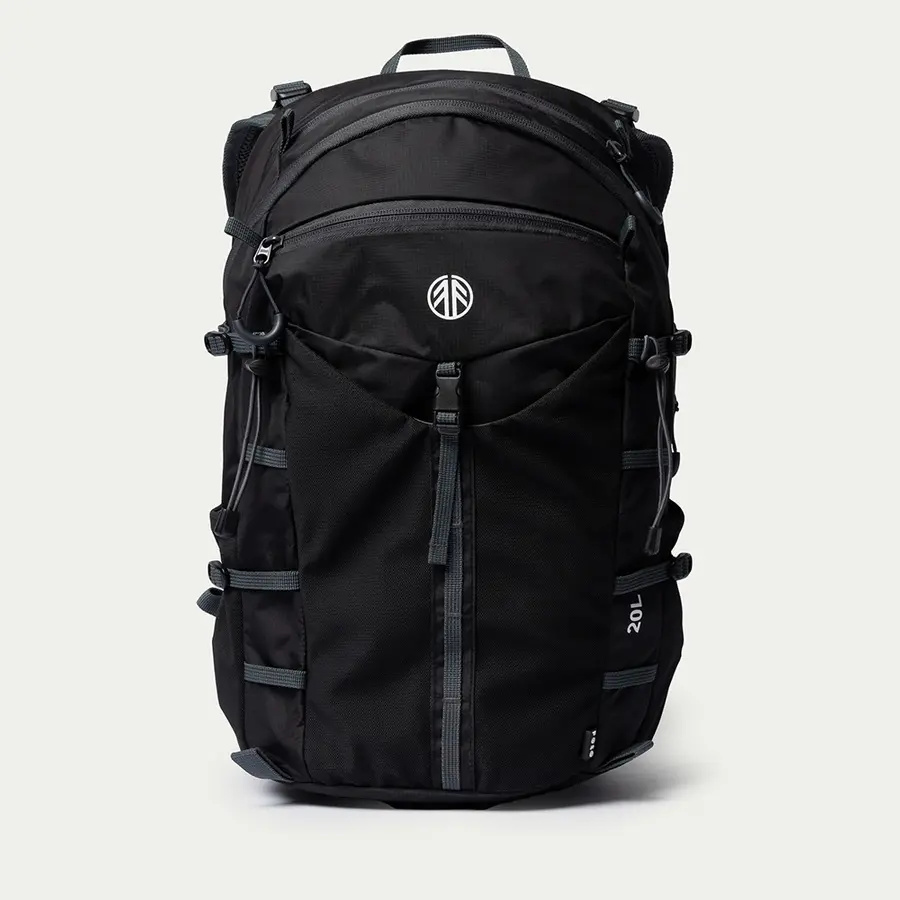 detail Beyond Nordic Sweden BN503 čierny pánsky outdoor batoh 20L