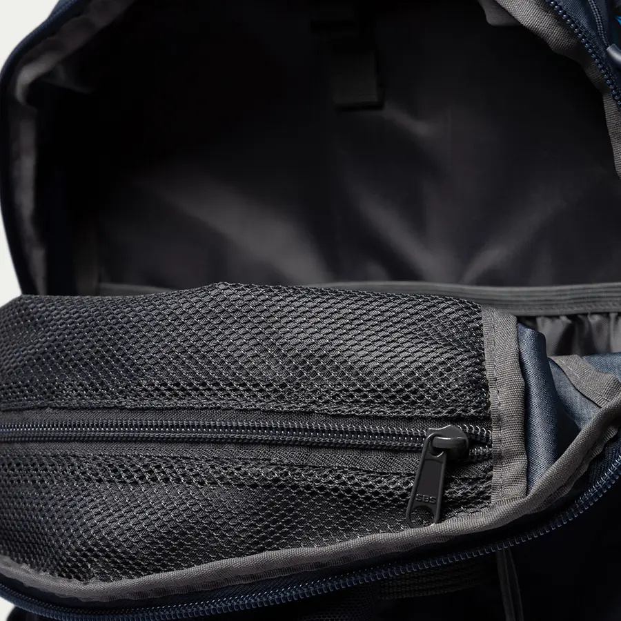 detail Beyond Nordic Sweden BN503 čierny pánsky outdoor batoh 20L