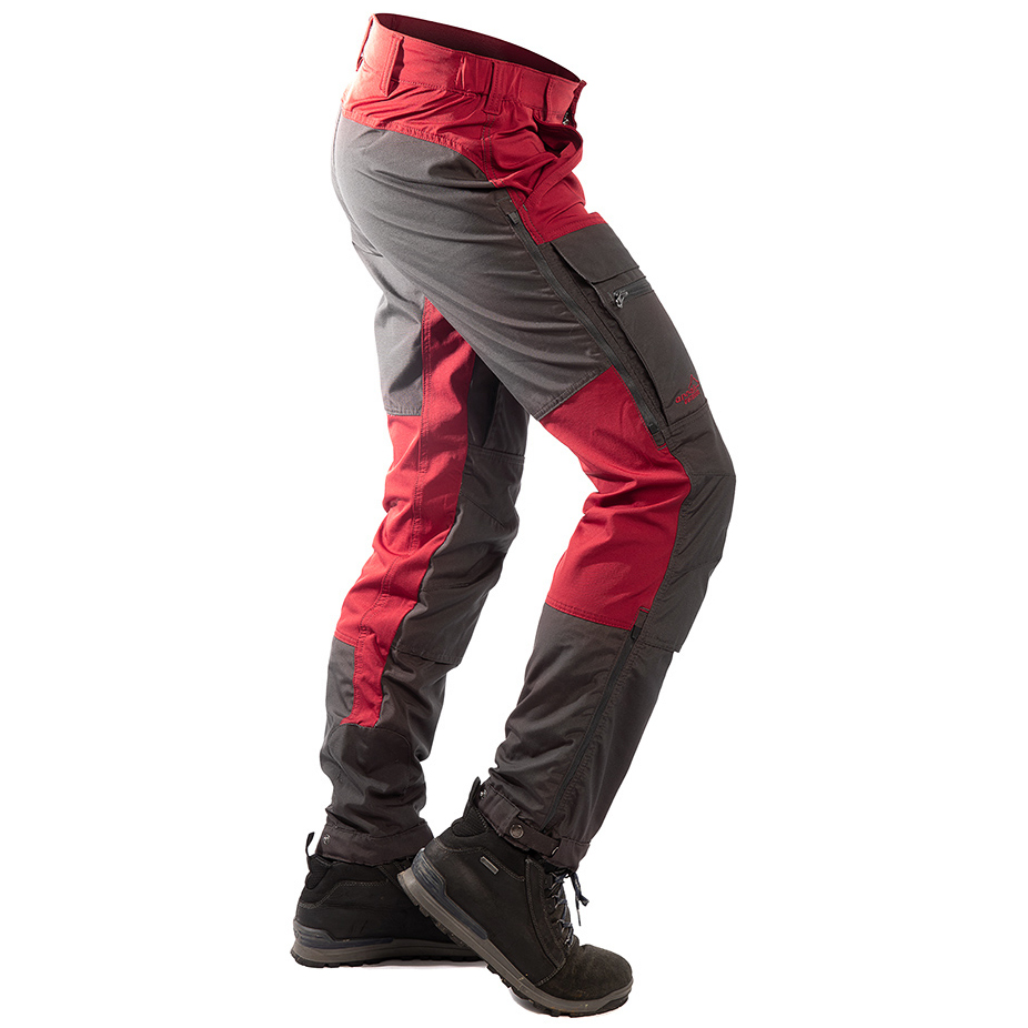 detail ARRAK SWEDEN Hybrid Stretch červené pánské outdoor kalhoty voděodolné