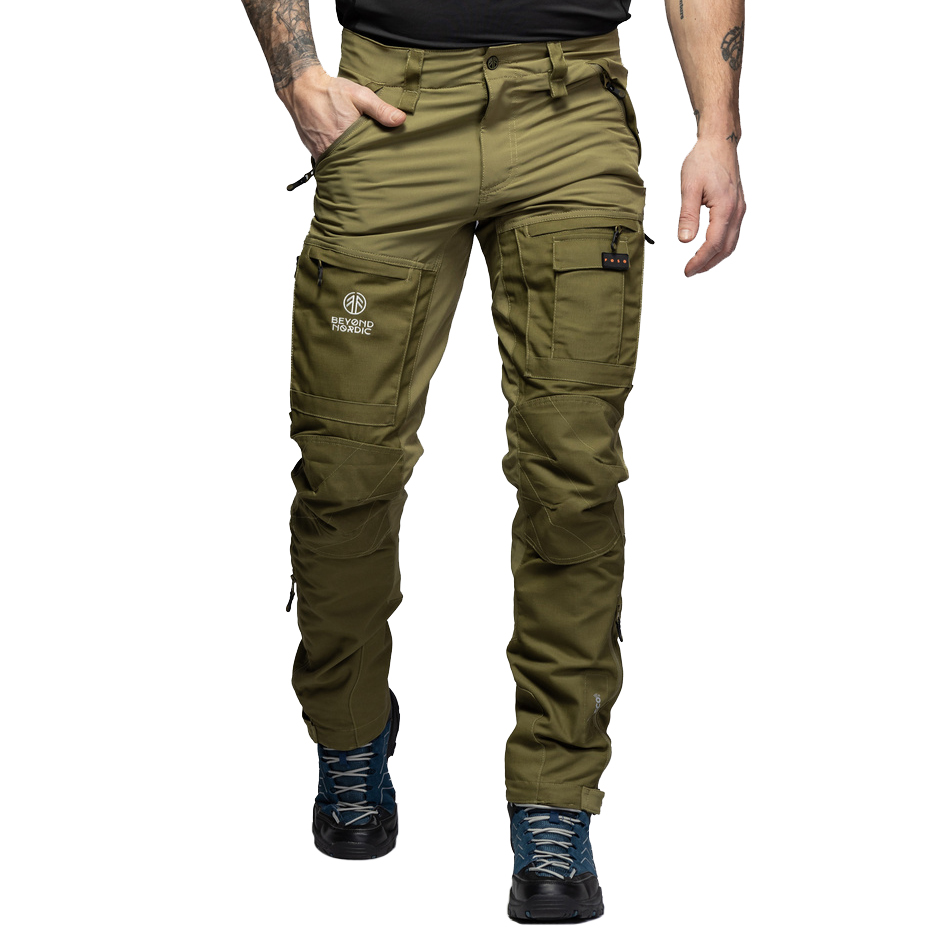 detail Beyond Nordic Sweden zelené pánské outdoor kalhoty Teflon EcoElite® RECCO